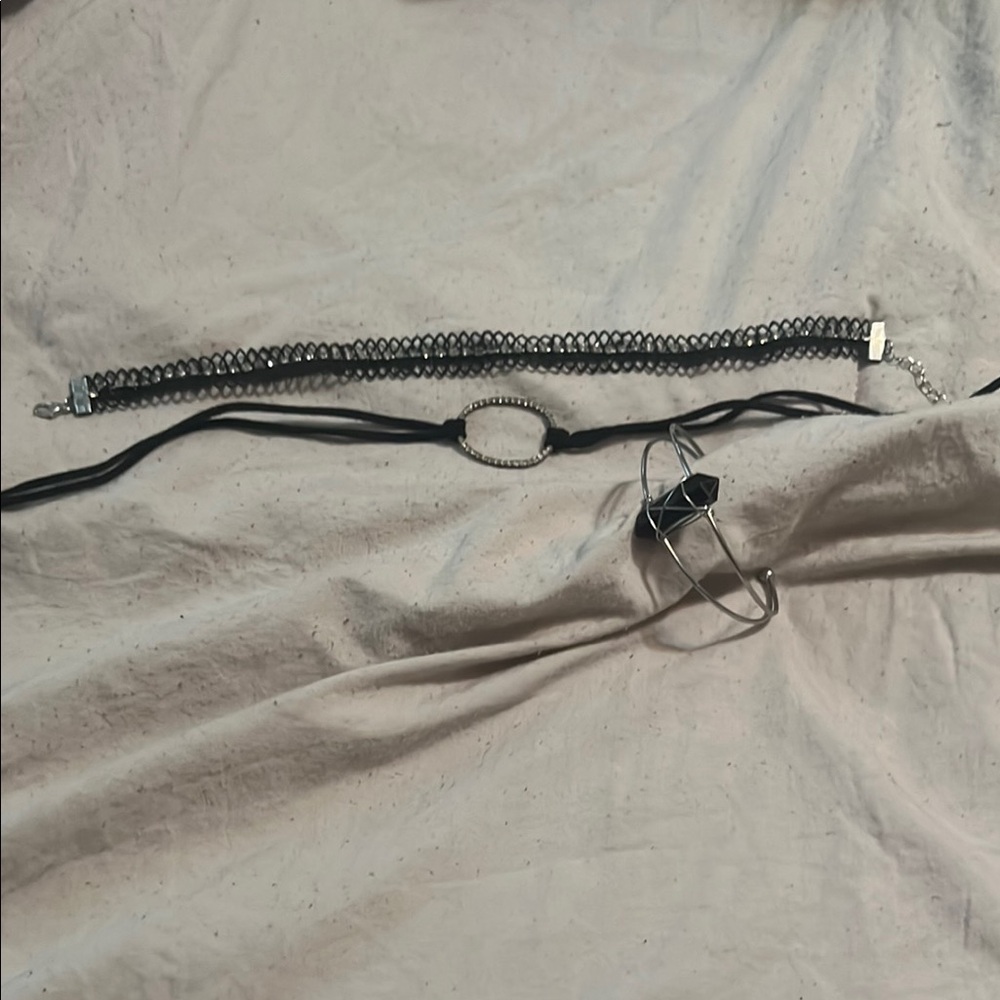 Elegant Black and Silver Choker Set